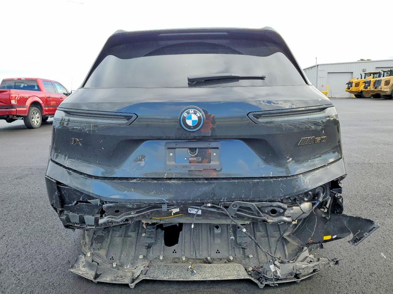 2025 BMW iX