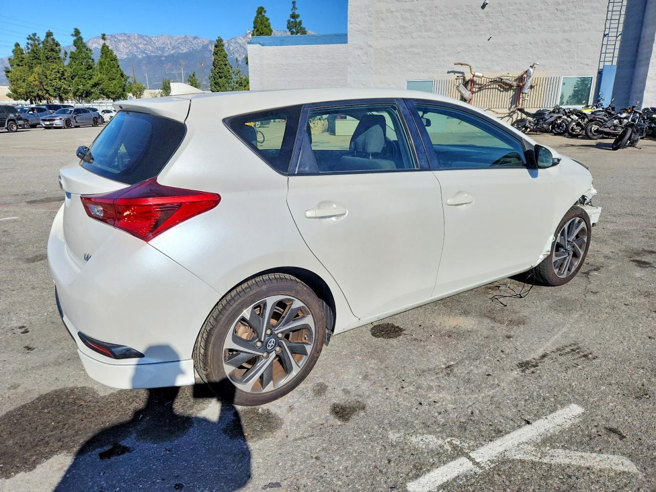 2016 TOYOTA SCION