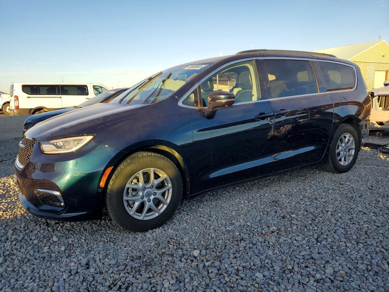 2022 CHRYSLER Pacifica