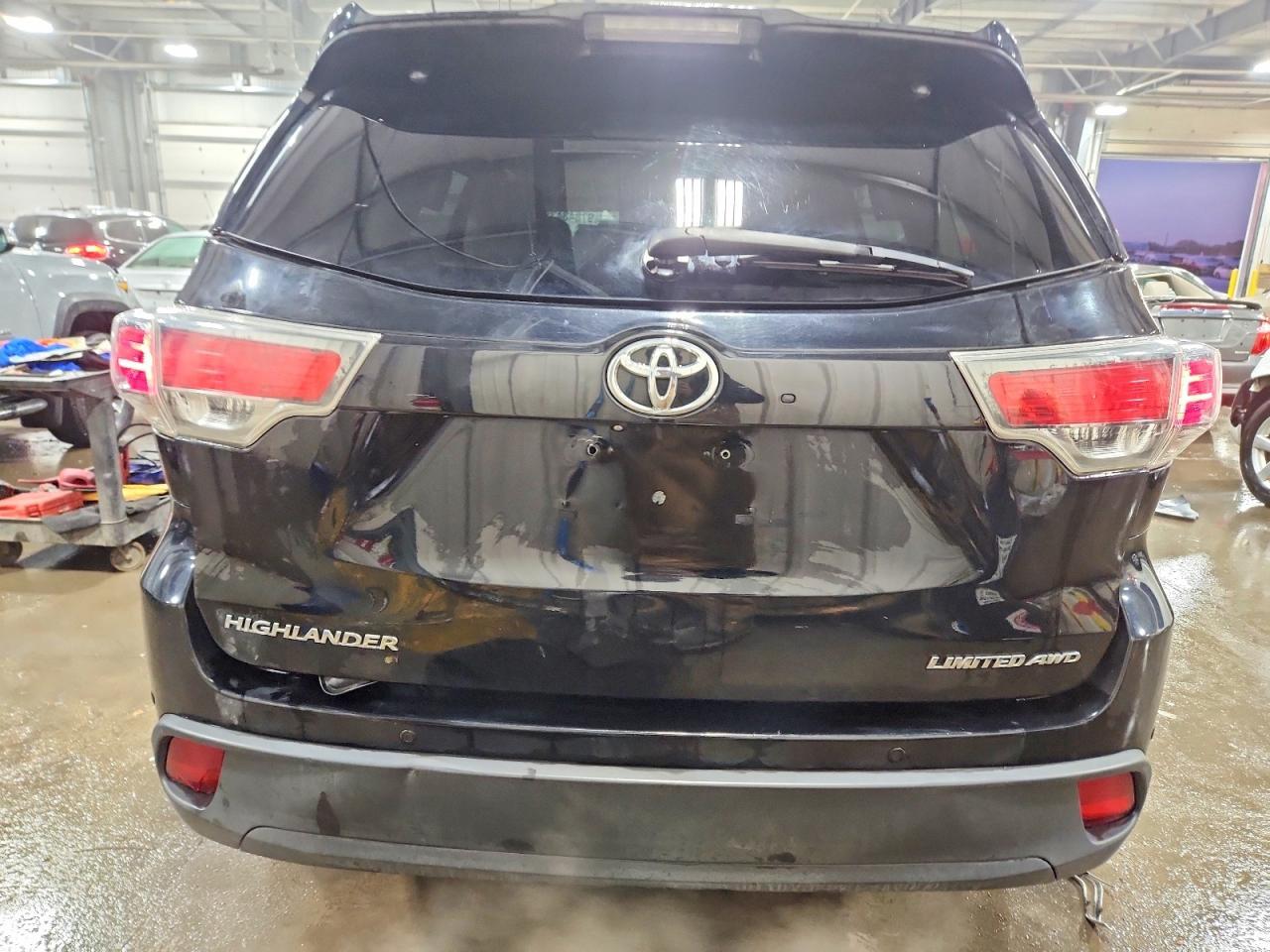 2014 TOYOTA HIGHLANDER