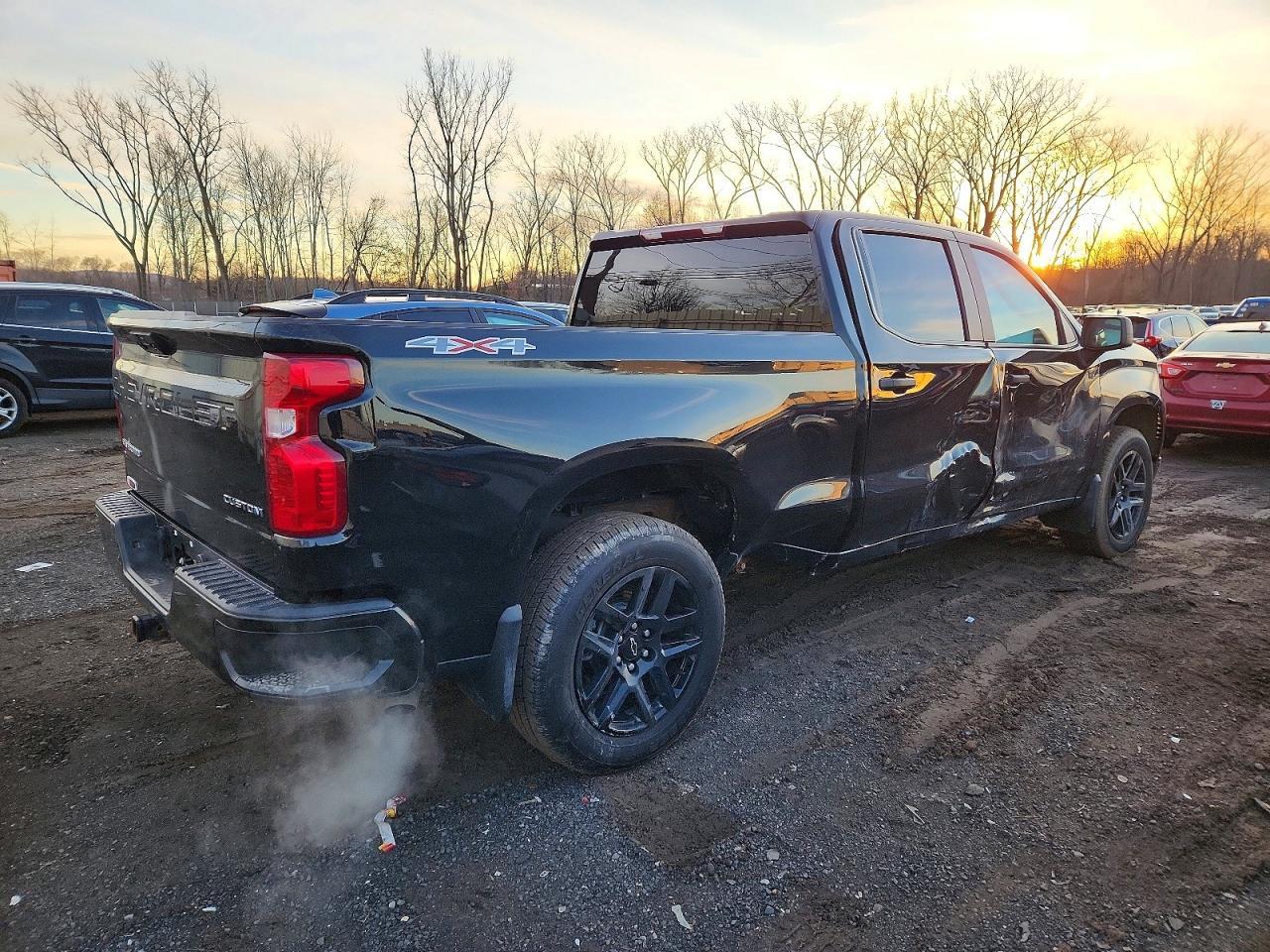 2023 CHEVROLET Silverado