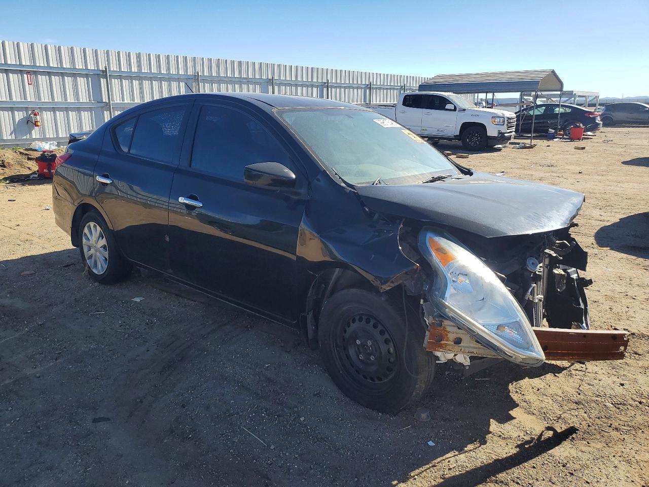 2016 NISSAN VERSA