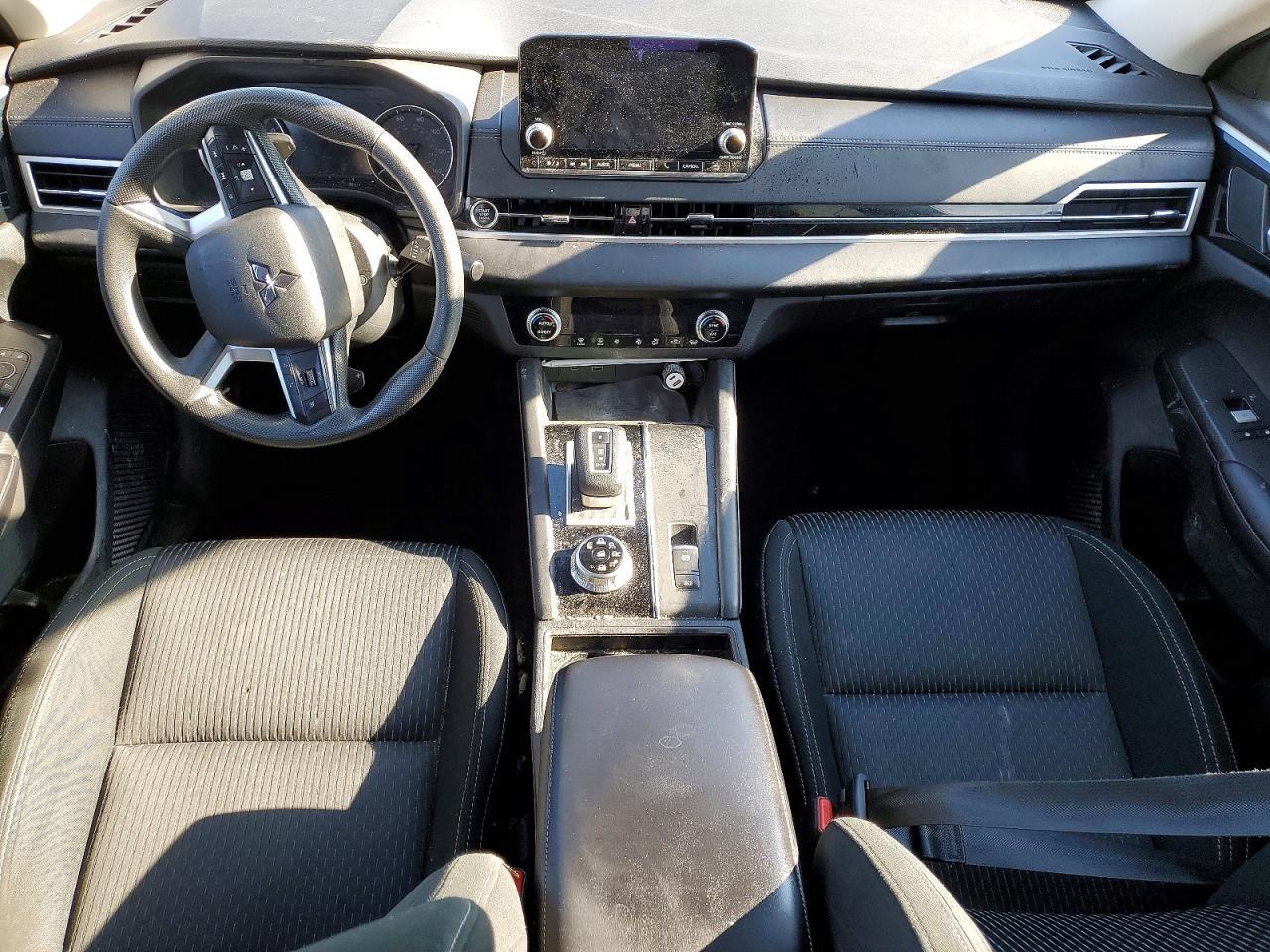 2022 MITSUBISHI outlander