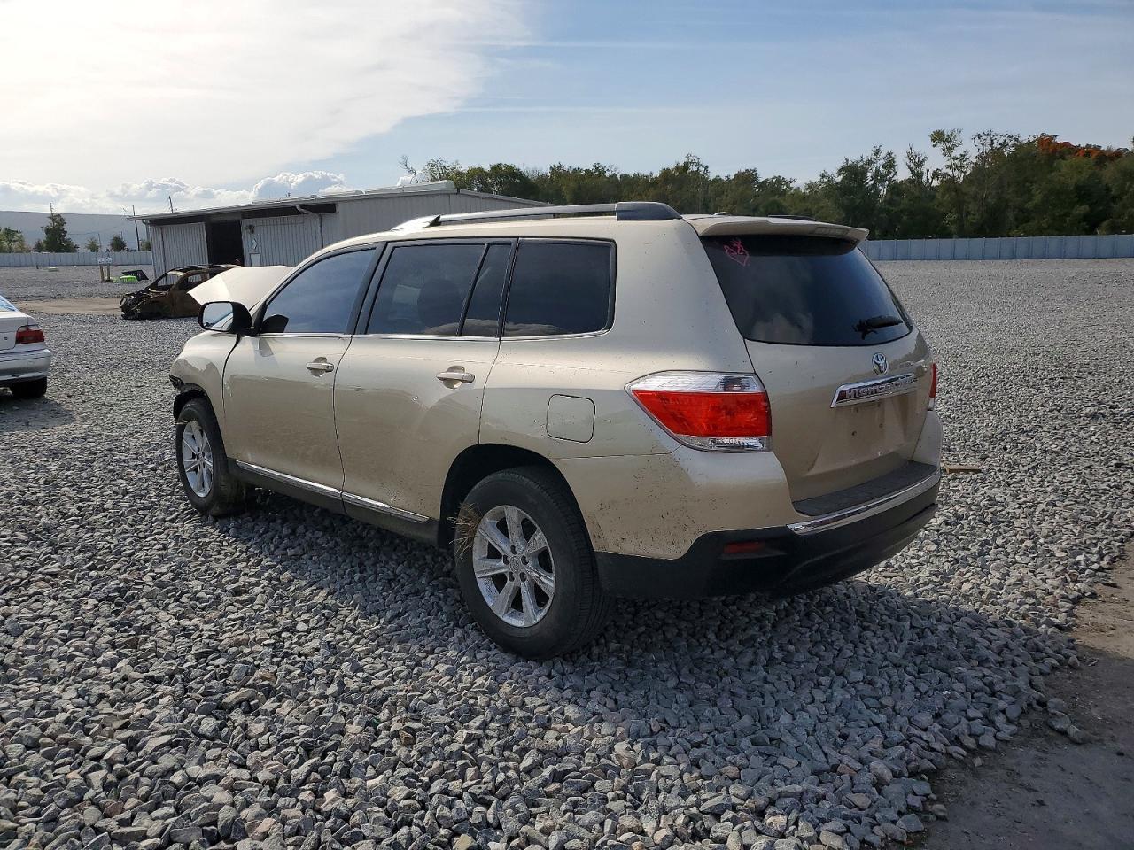 2011 TOYOTA HIGHLANDER