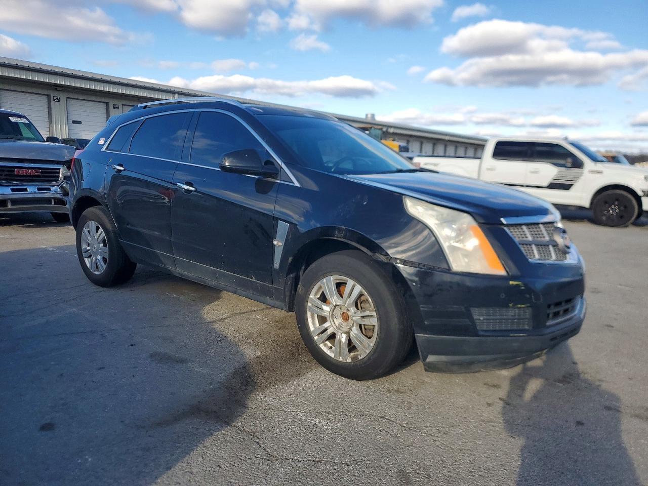 2010 CADILLAC SRX