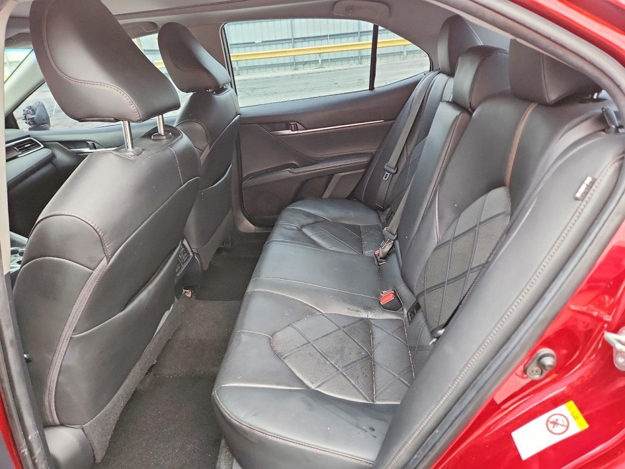 2018 TOYOTA CAMRY