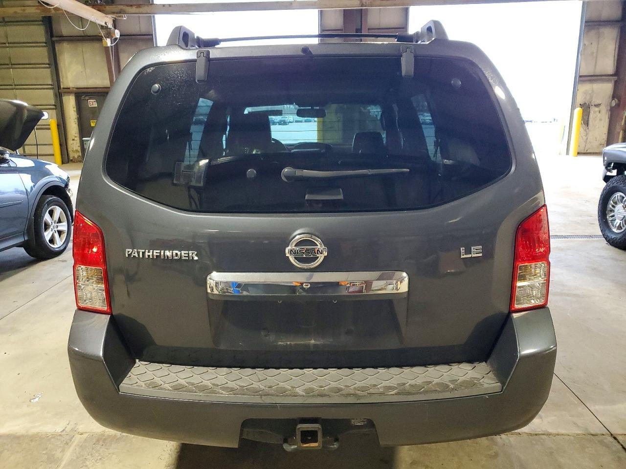 2011 NISSAN PATHFINDER