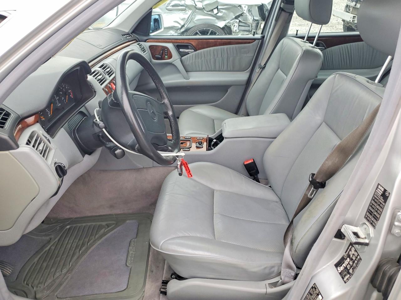 1999 MERCEDES-BENZ E-Class