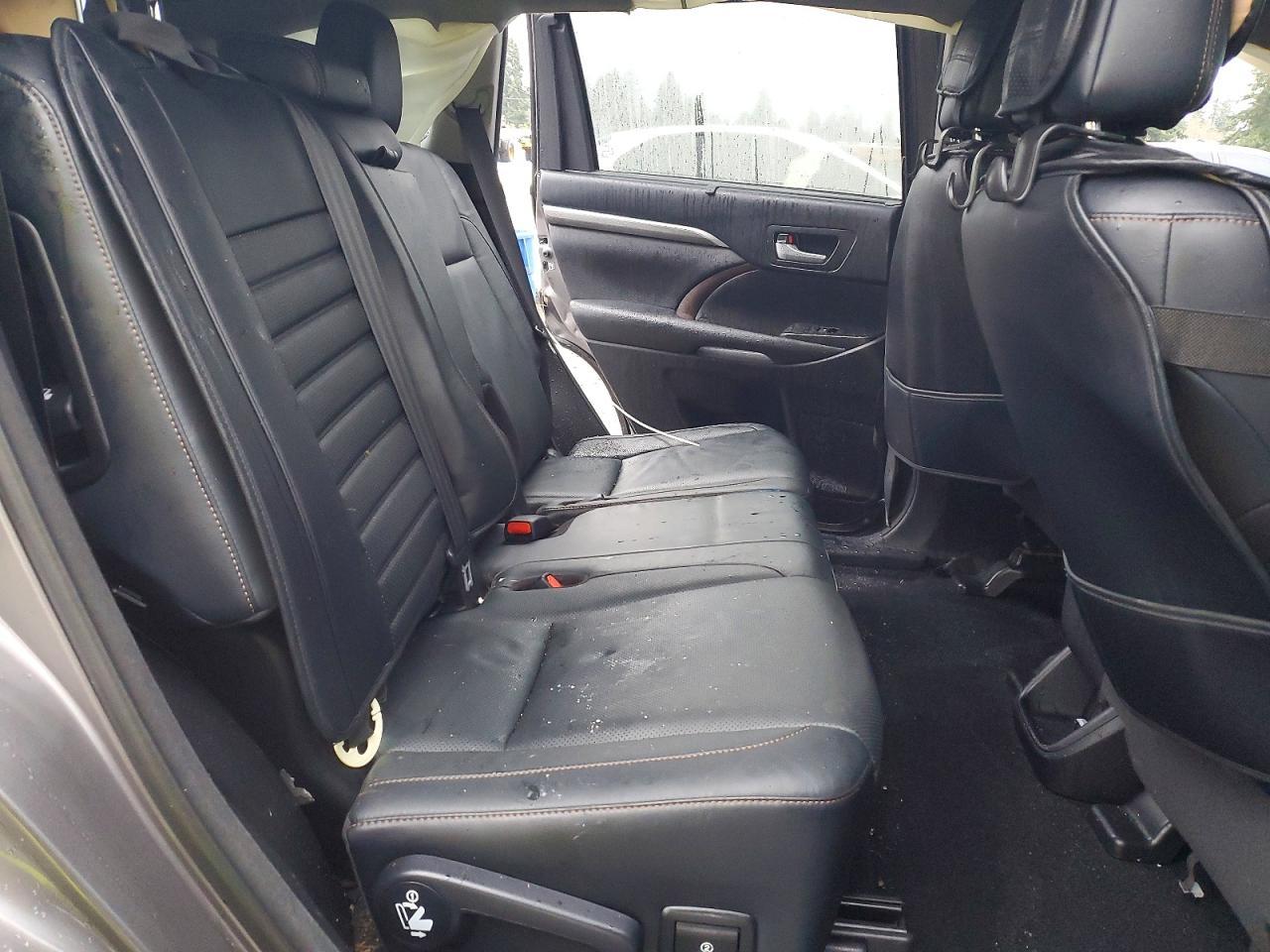 2017 TOYOTA HIGHLANDER