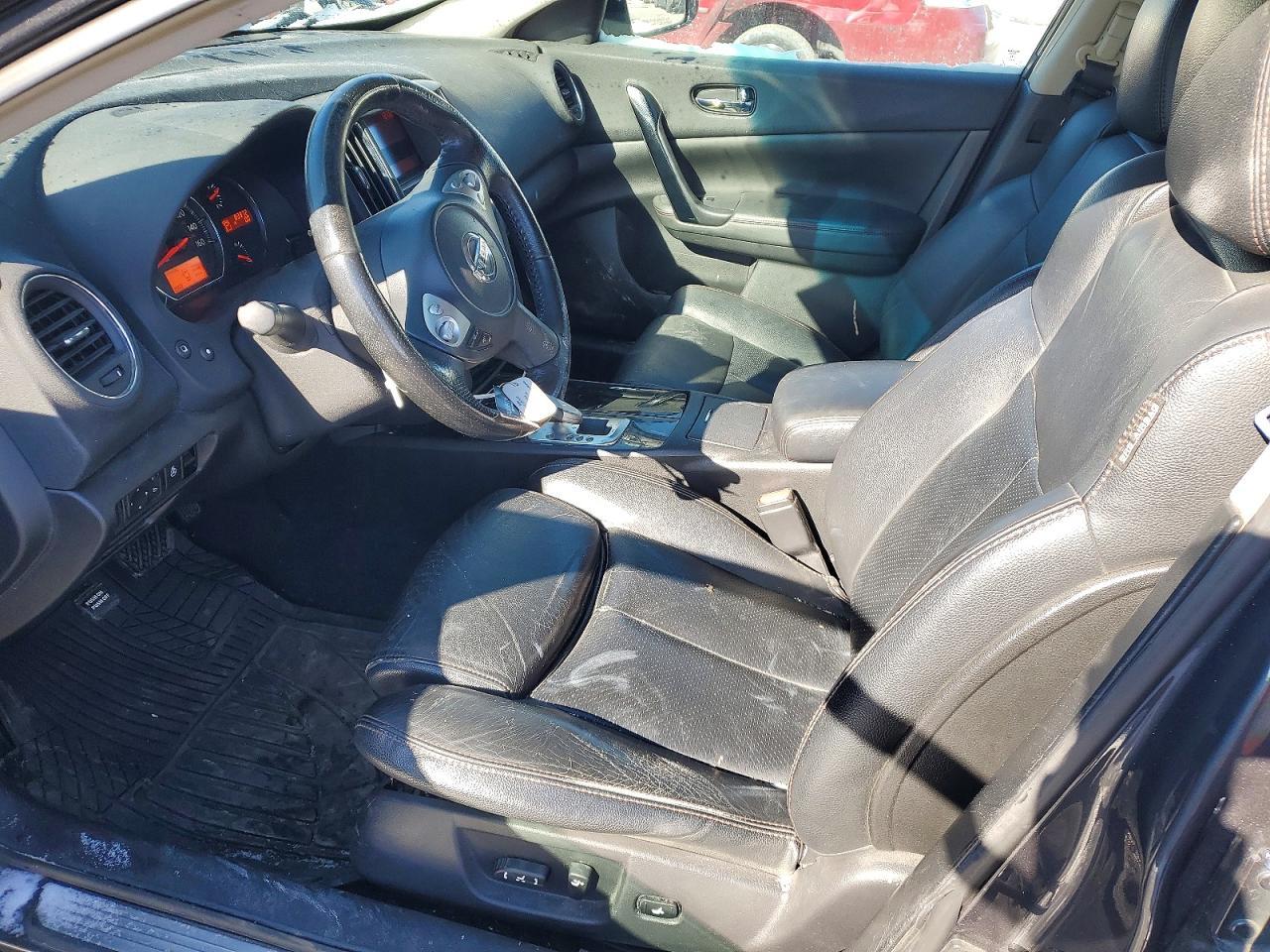 2010 NISSAN Maxima