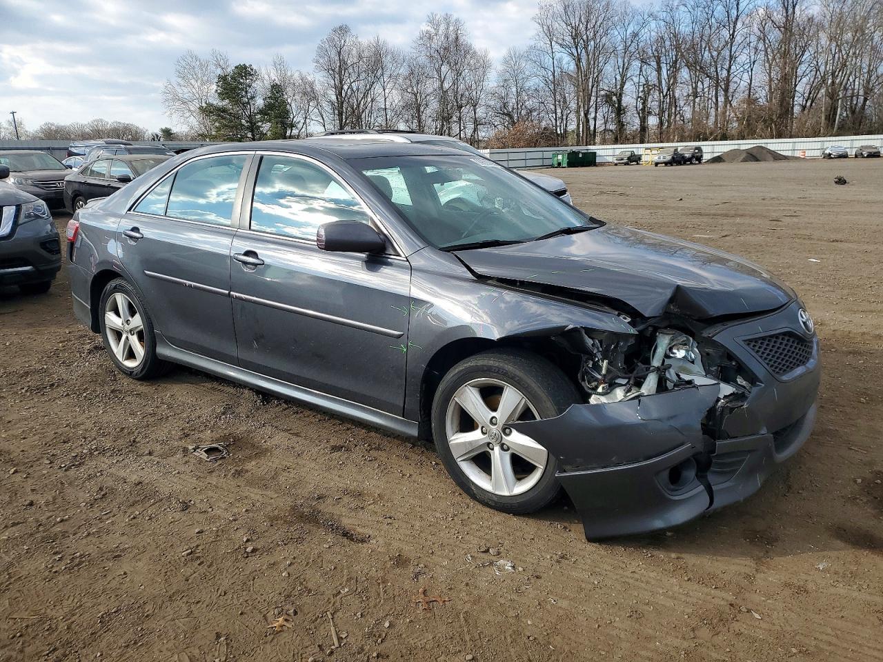 2011 TOYOTA CAMRY