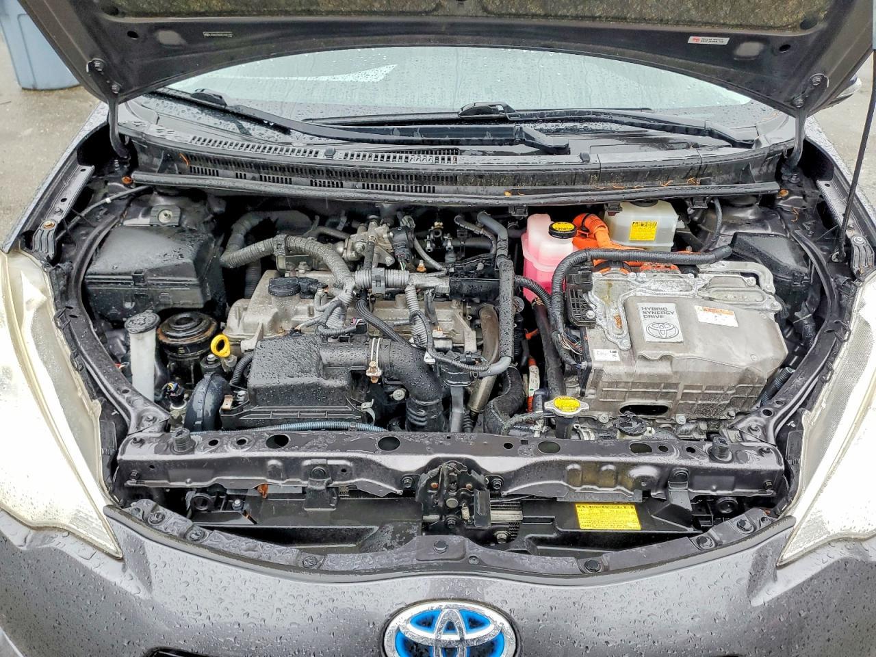 2012 TOYOTA Prius c