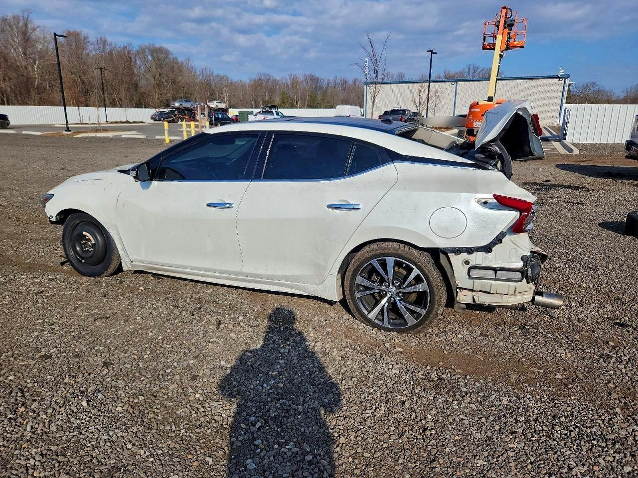 2017 NISSAN Maxima