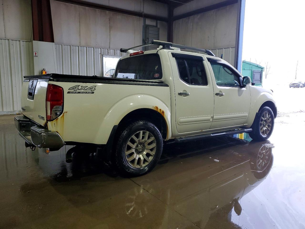 2010 NISSAN Frontier