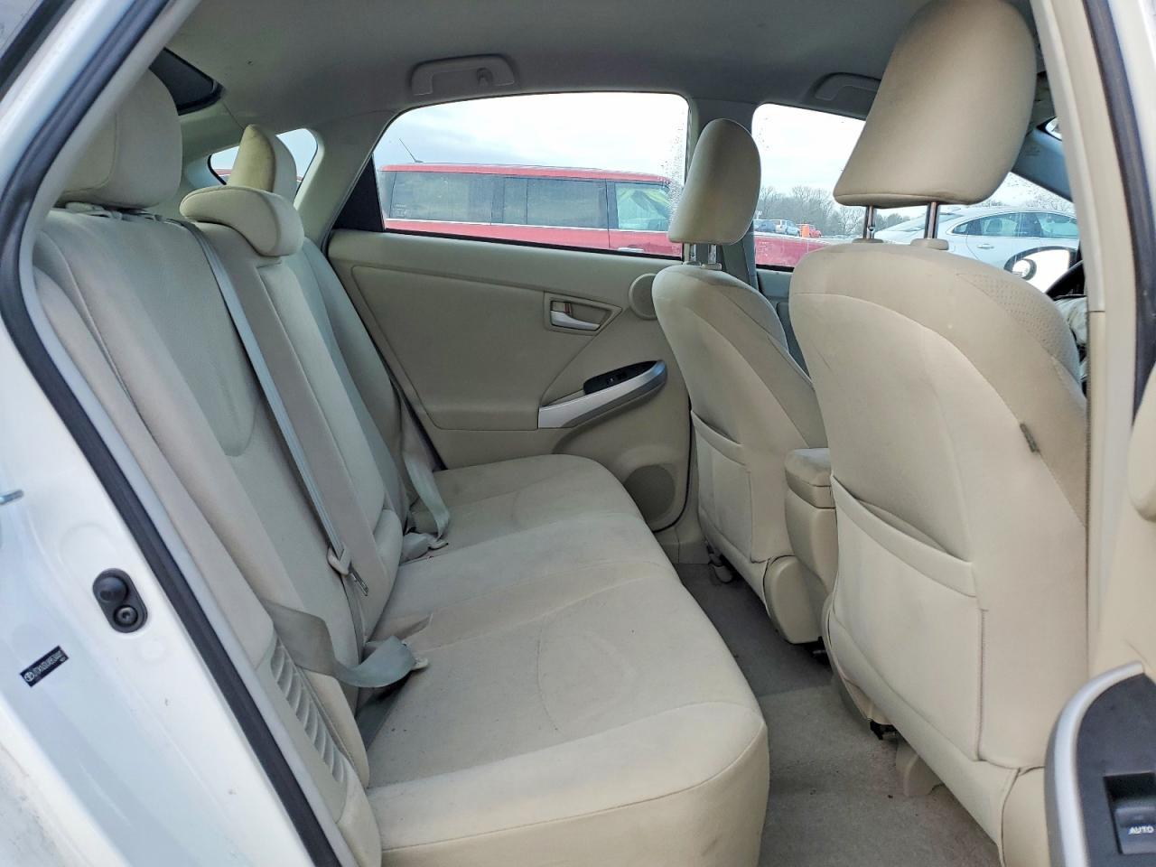 2011 TOYOTA PRIUS
