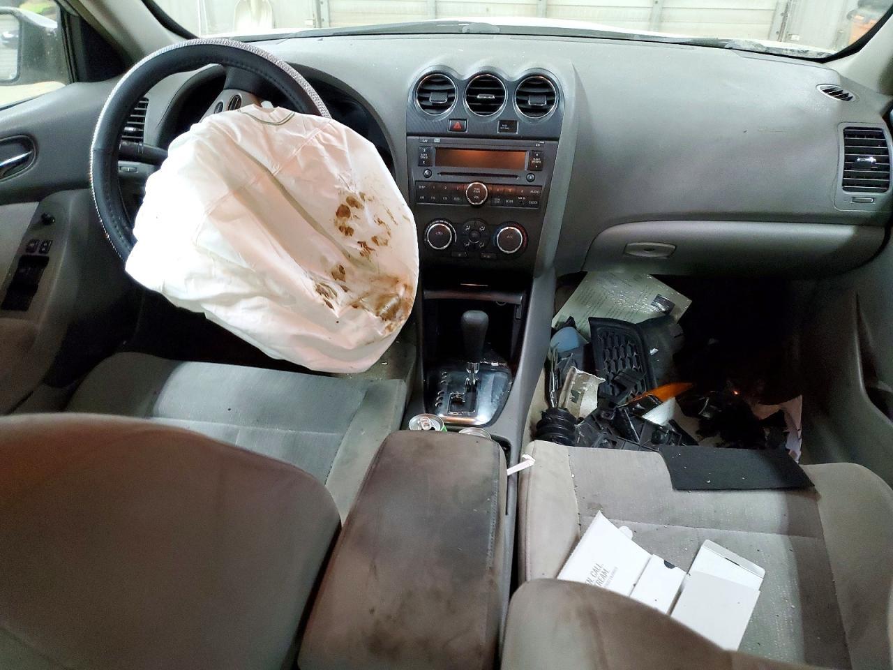 2010 NISSAN ALTIMA