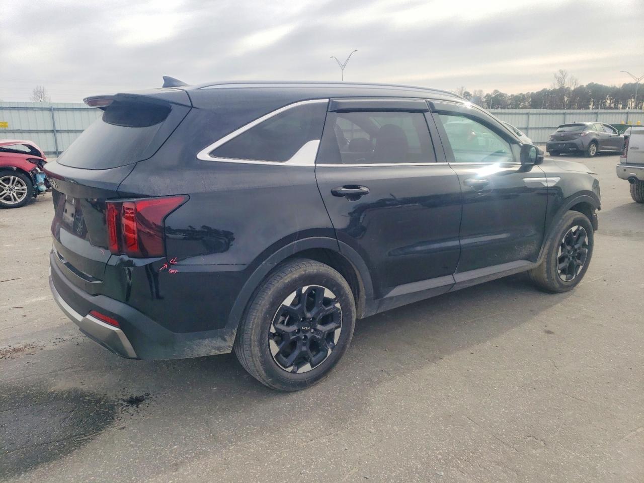 2025 KIA SORENTO