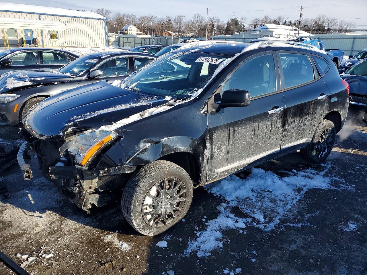 2015 NISSAN ROGUE