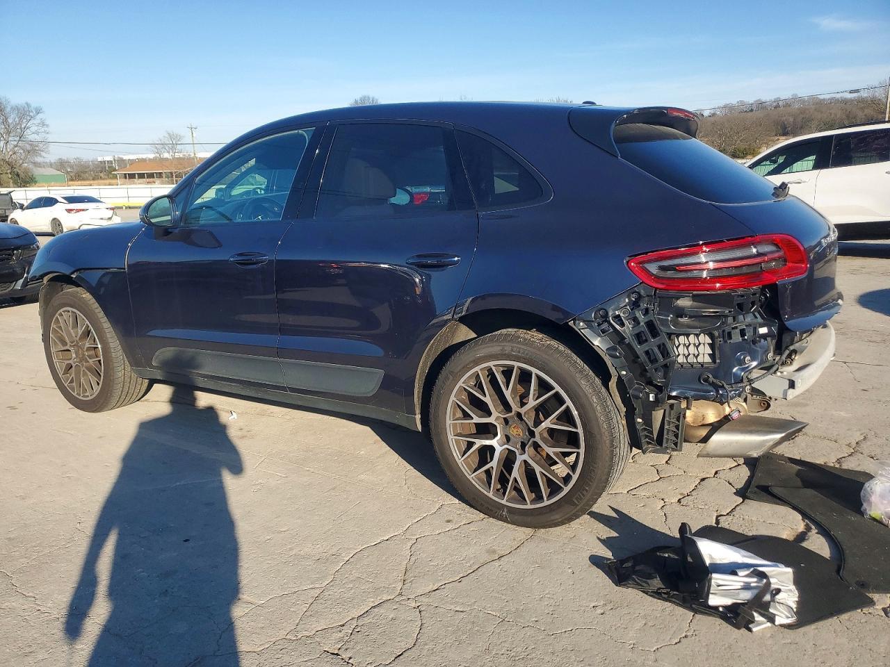 2017 PORSCHE Macan