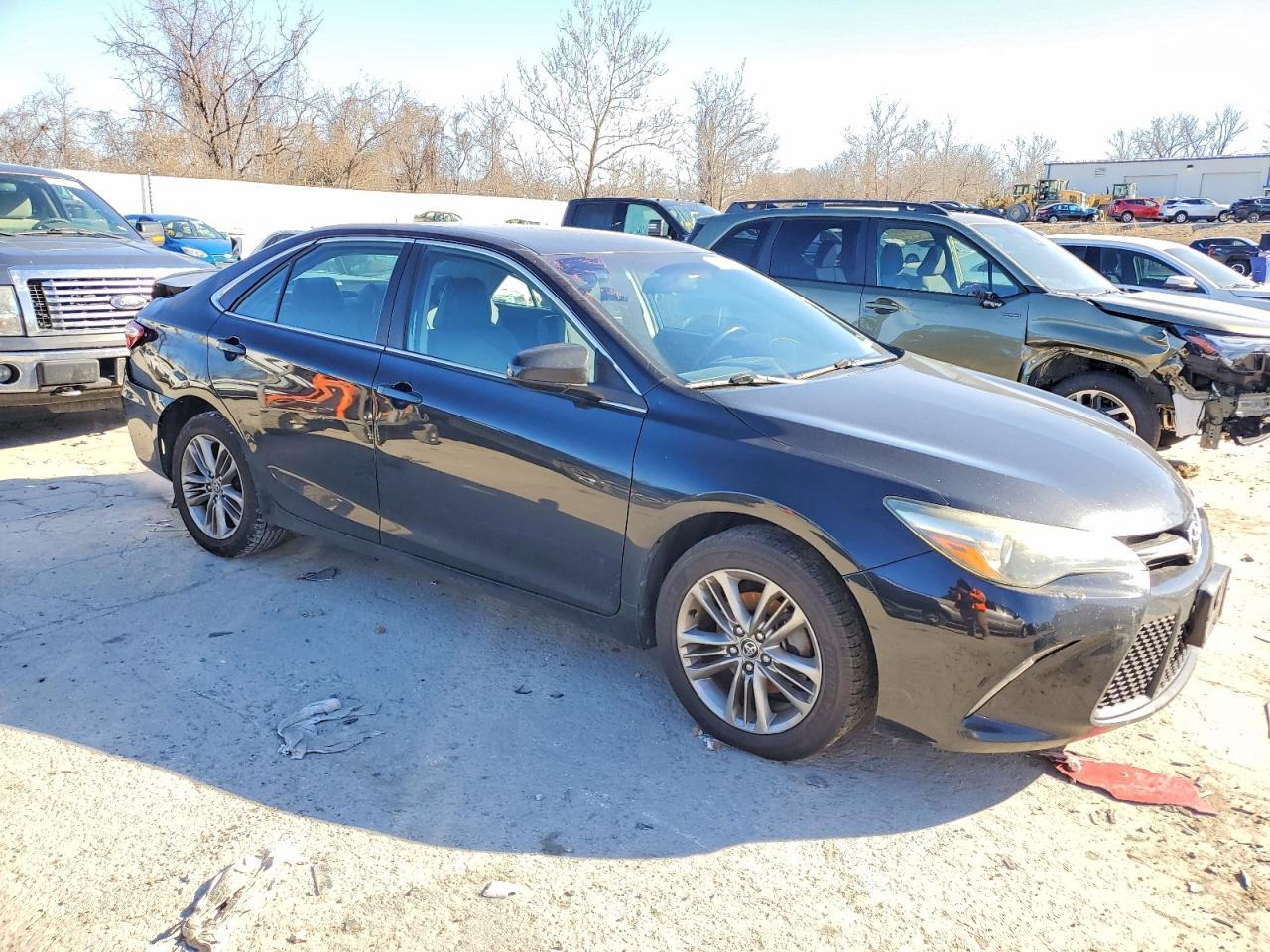 2016 TOYOTA CAMRY