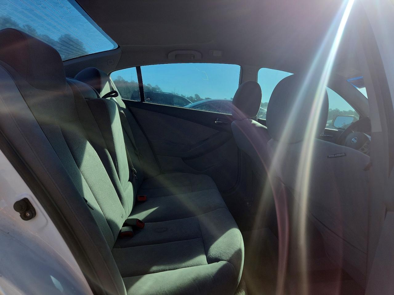 2010 NISSAN ALTIMA