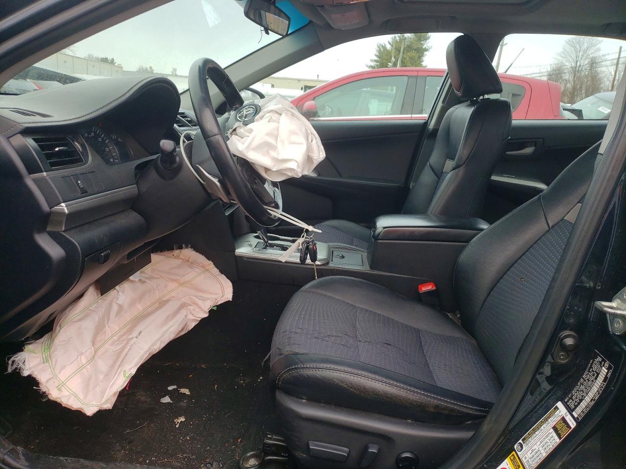2014 TOYOTA CAMRY