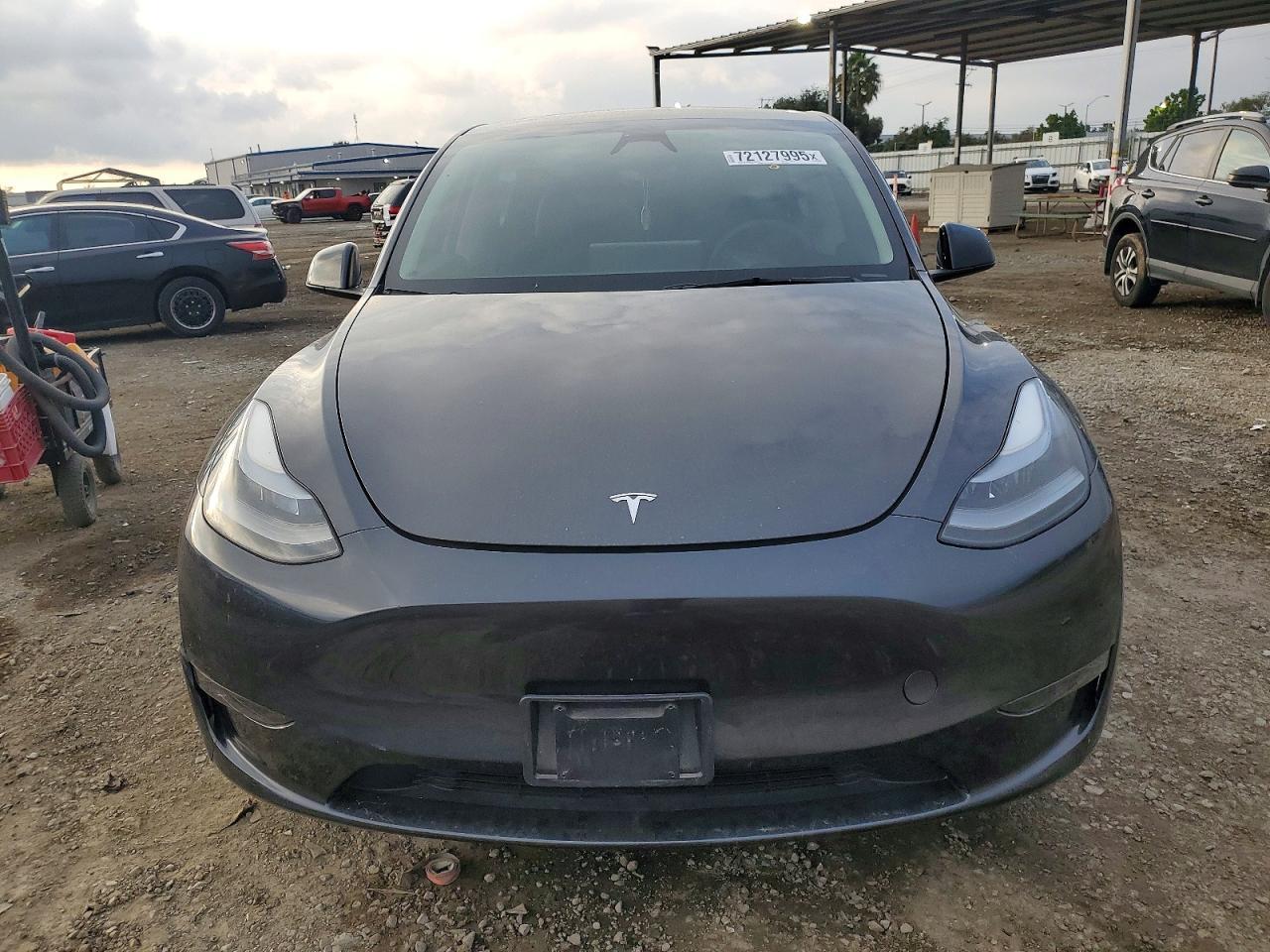 2024 TESLA MODEL Y