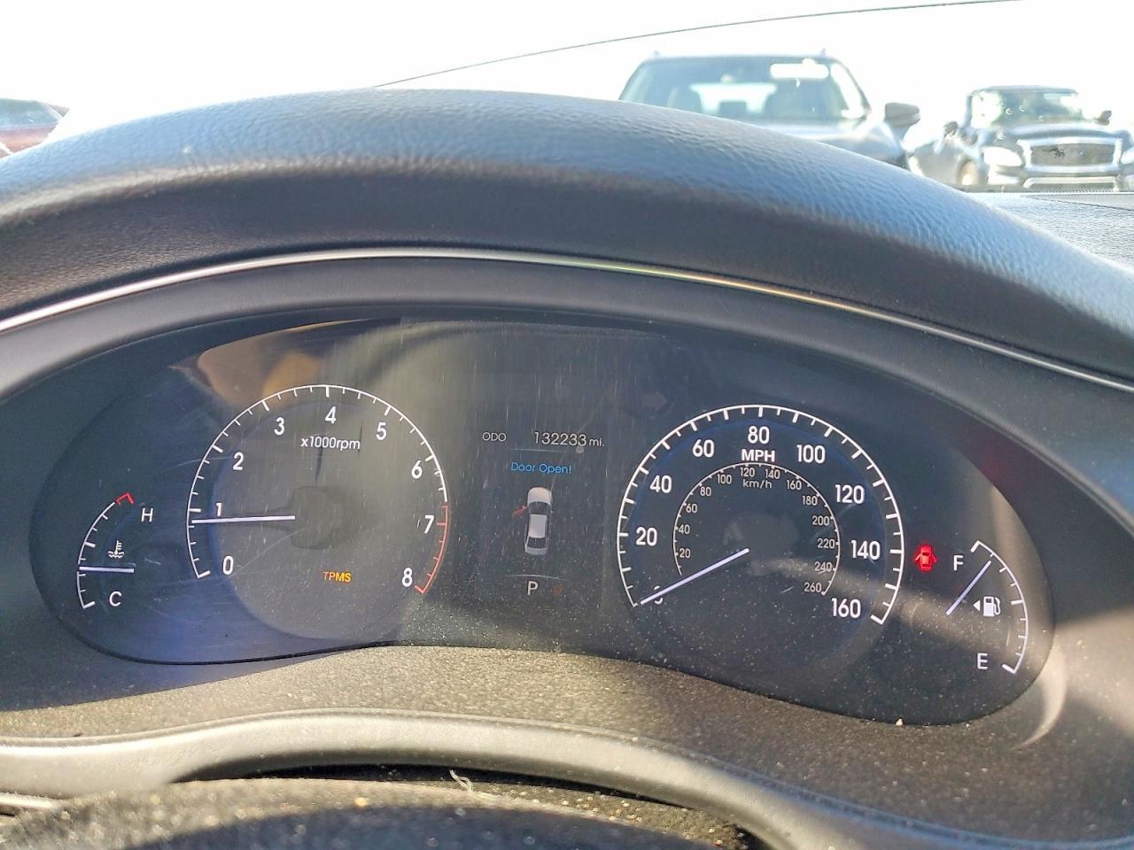 2013 HYUNDAI GENESIS