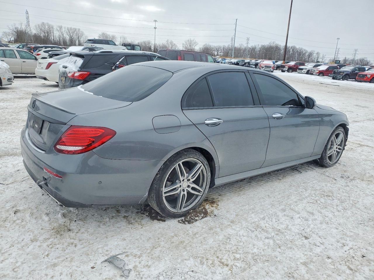2017 MERCEDES-BENZ E-Class