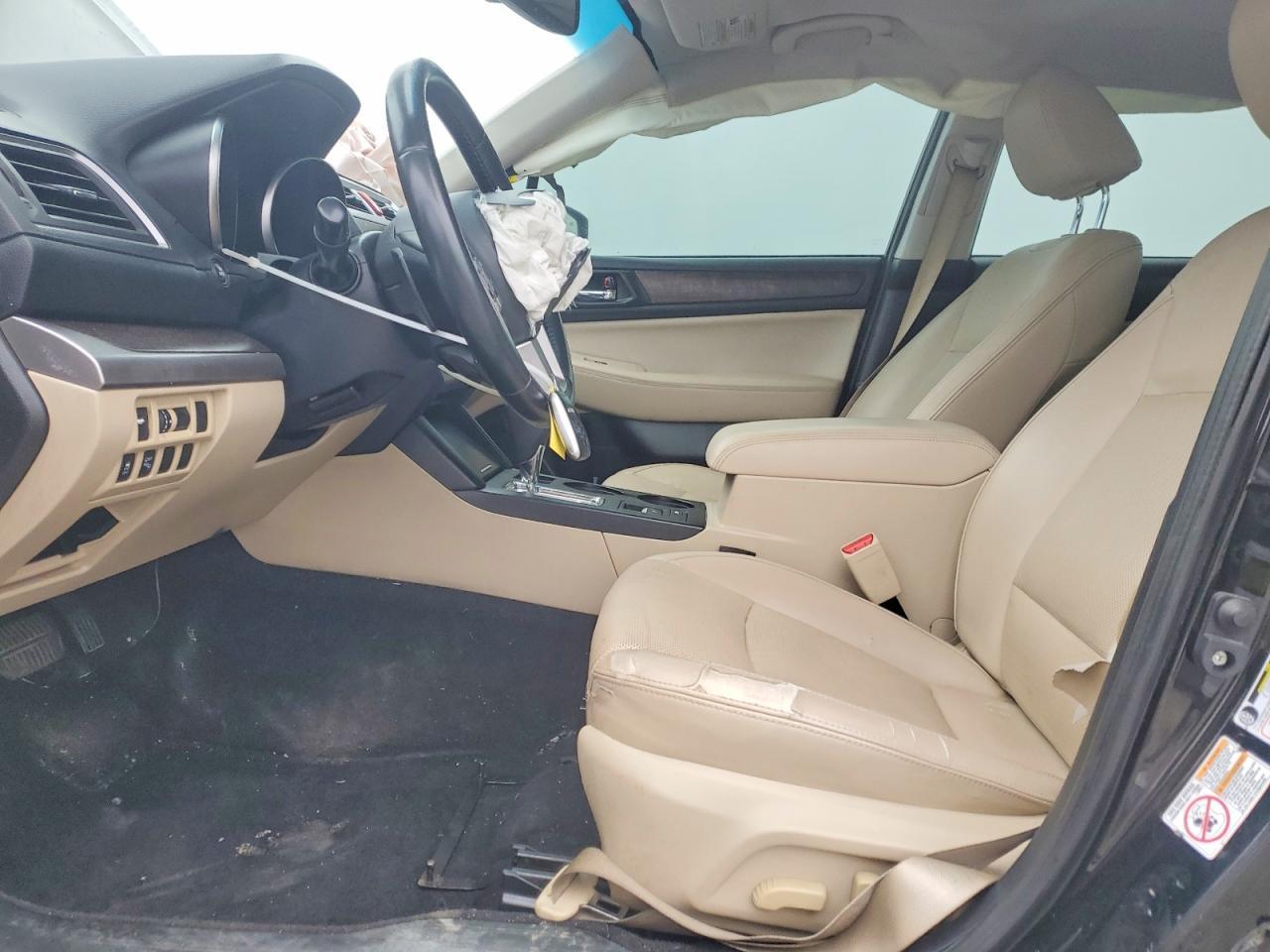 2015 SUBARU Legacy