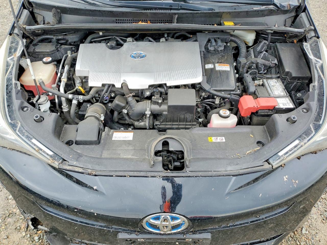2016 TOYOTA PRIUS