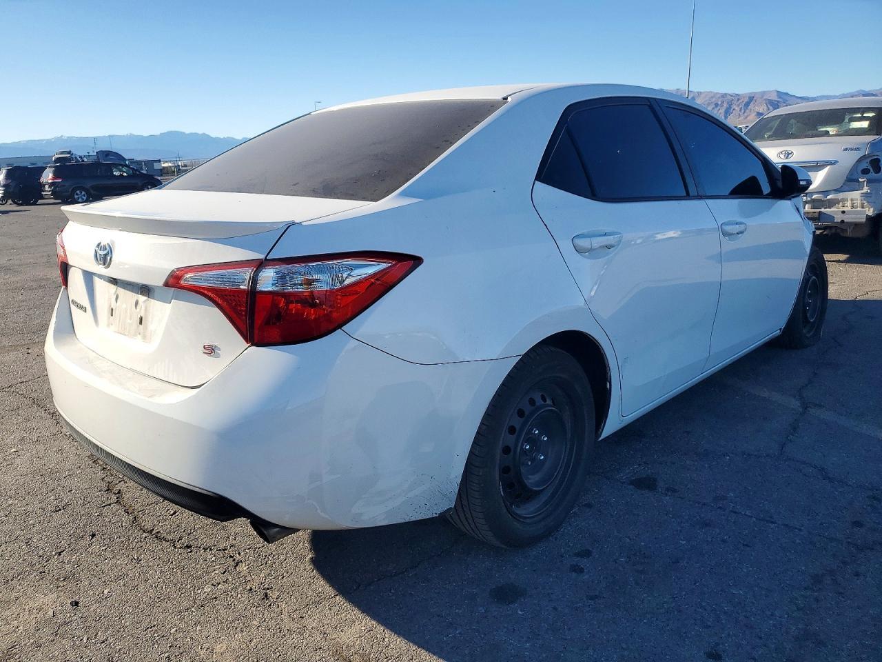 2015 TOYOTA COROLLA