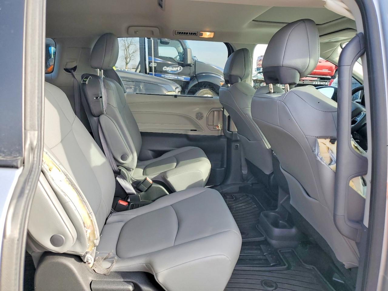 2022 TOYOTA SIENNA