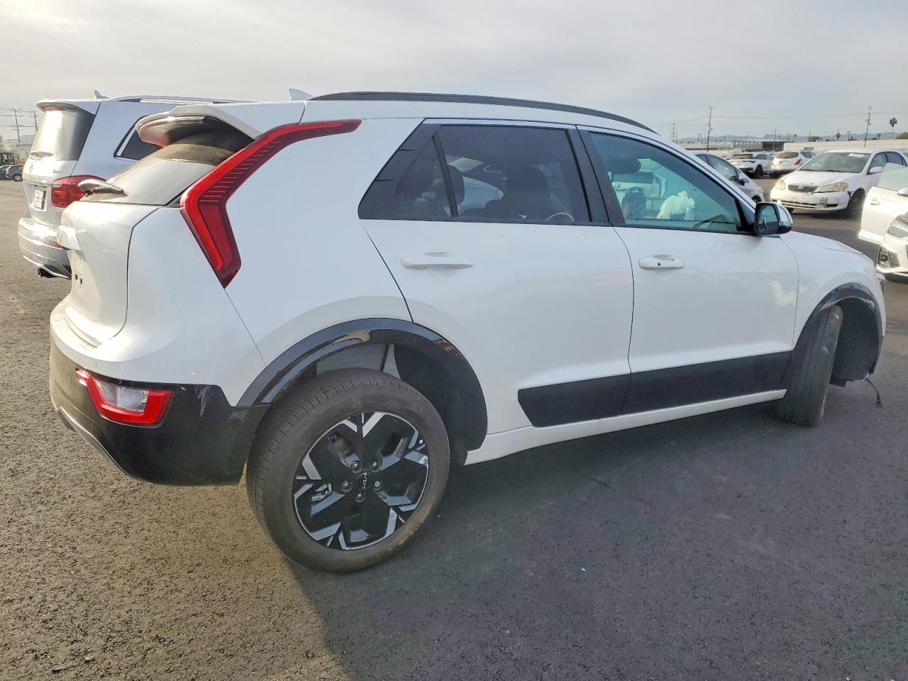 2025 KIA Niro