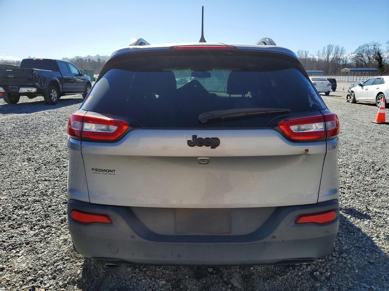 2018 JEEP CHEROKEE