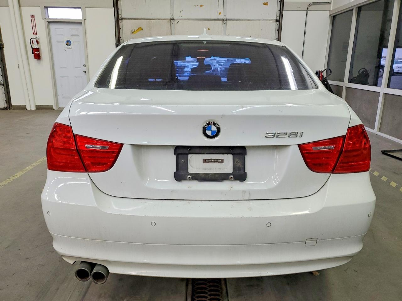 2011 BMW 3 SERIES