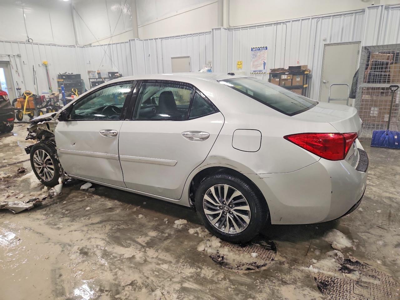 2019 TOYOTA COROLLA