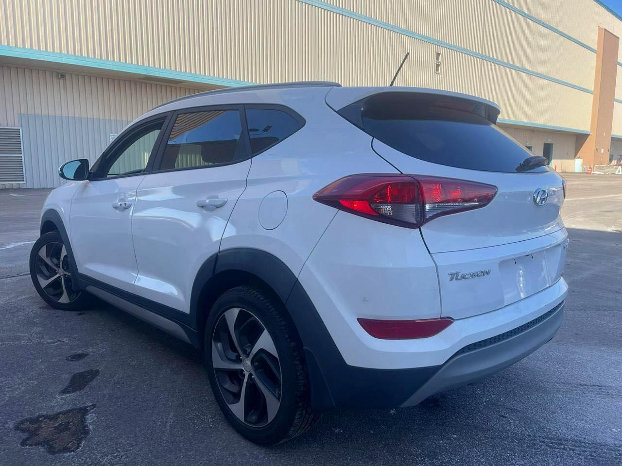 2017 HYUNDAI TUCSON