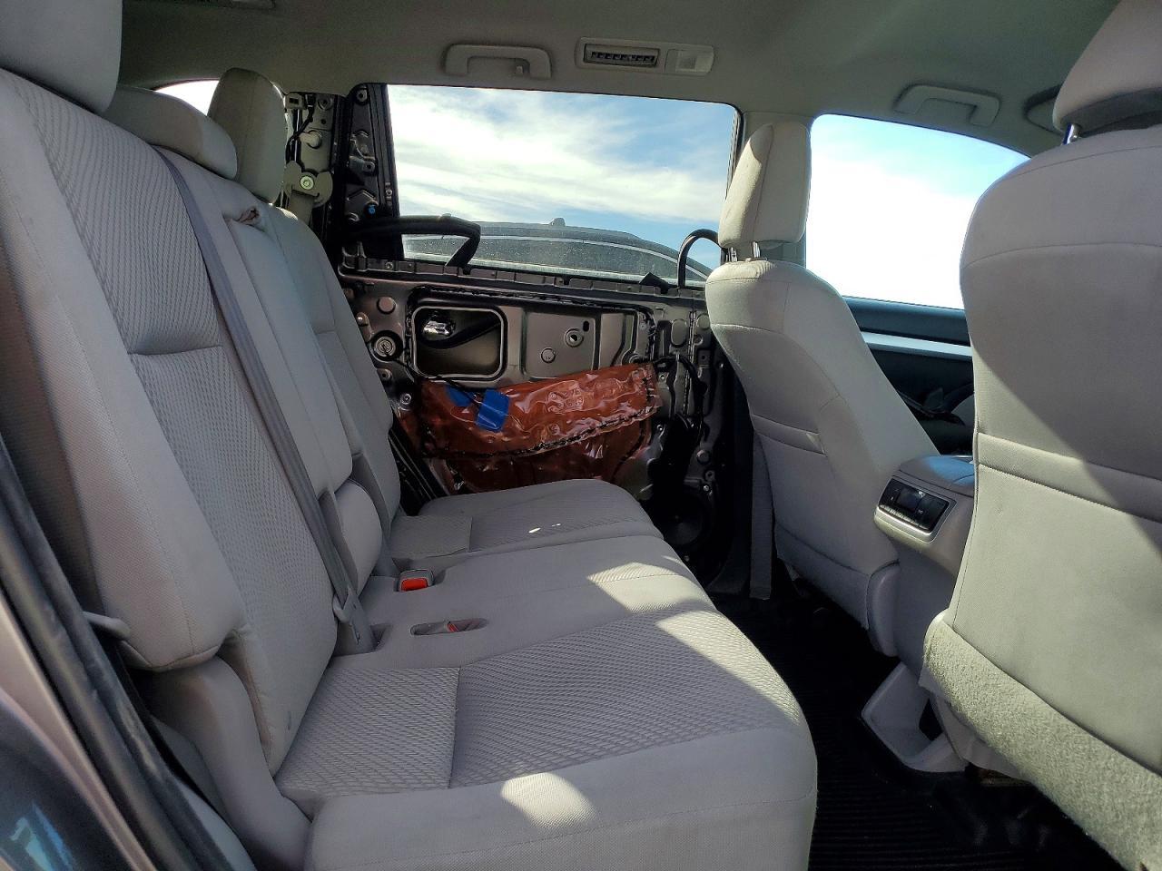 2016 TOYOTA HIGHLANDER