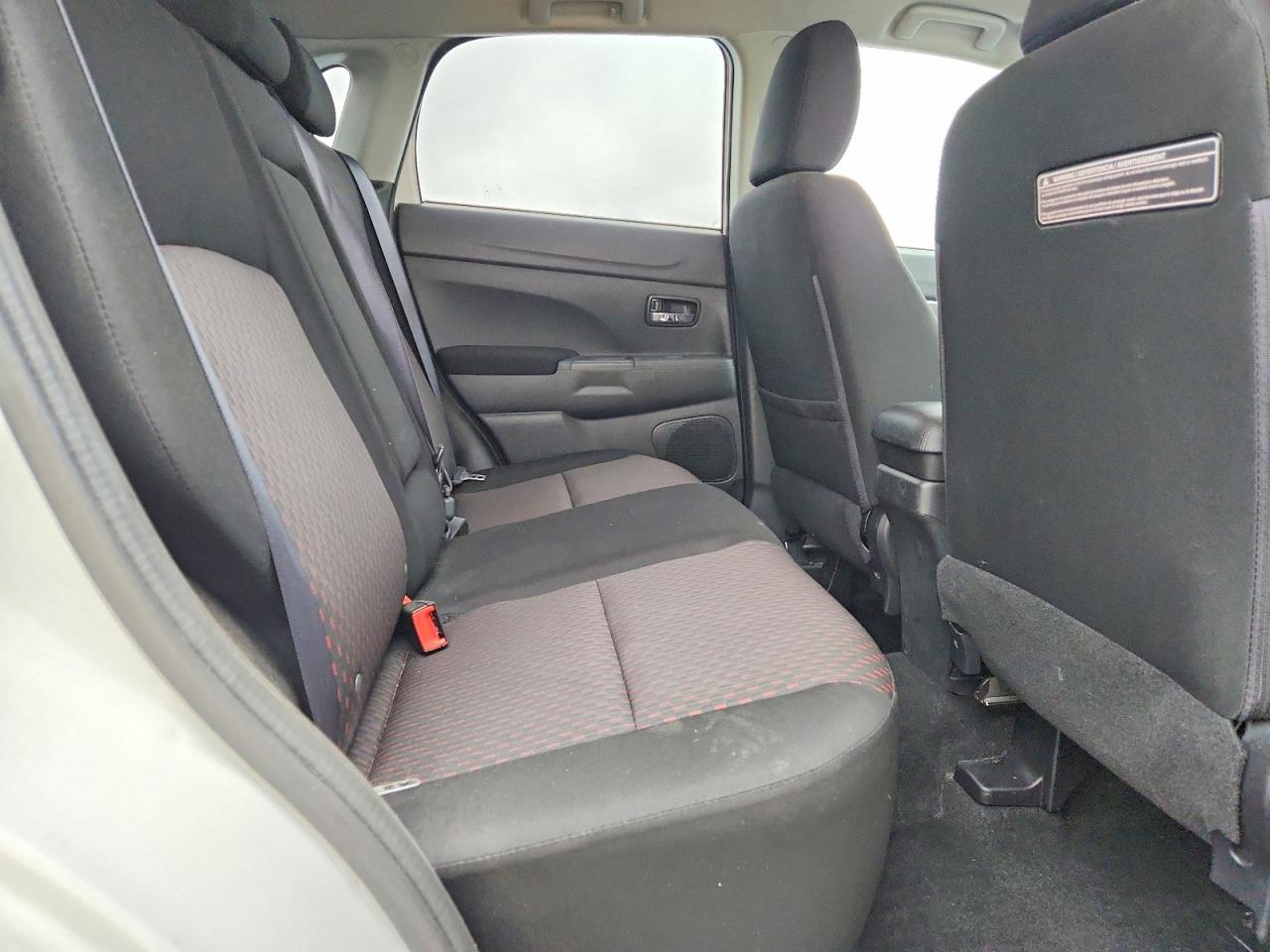 2018 MITSUBISHI RVR