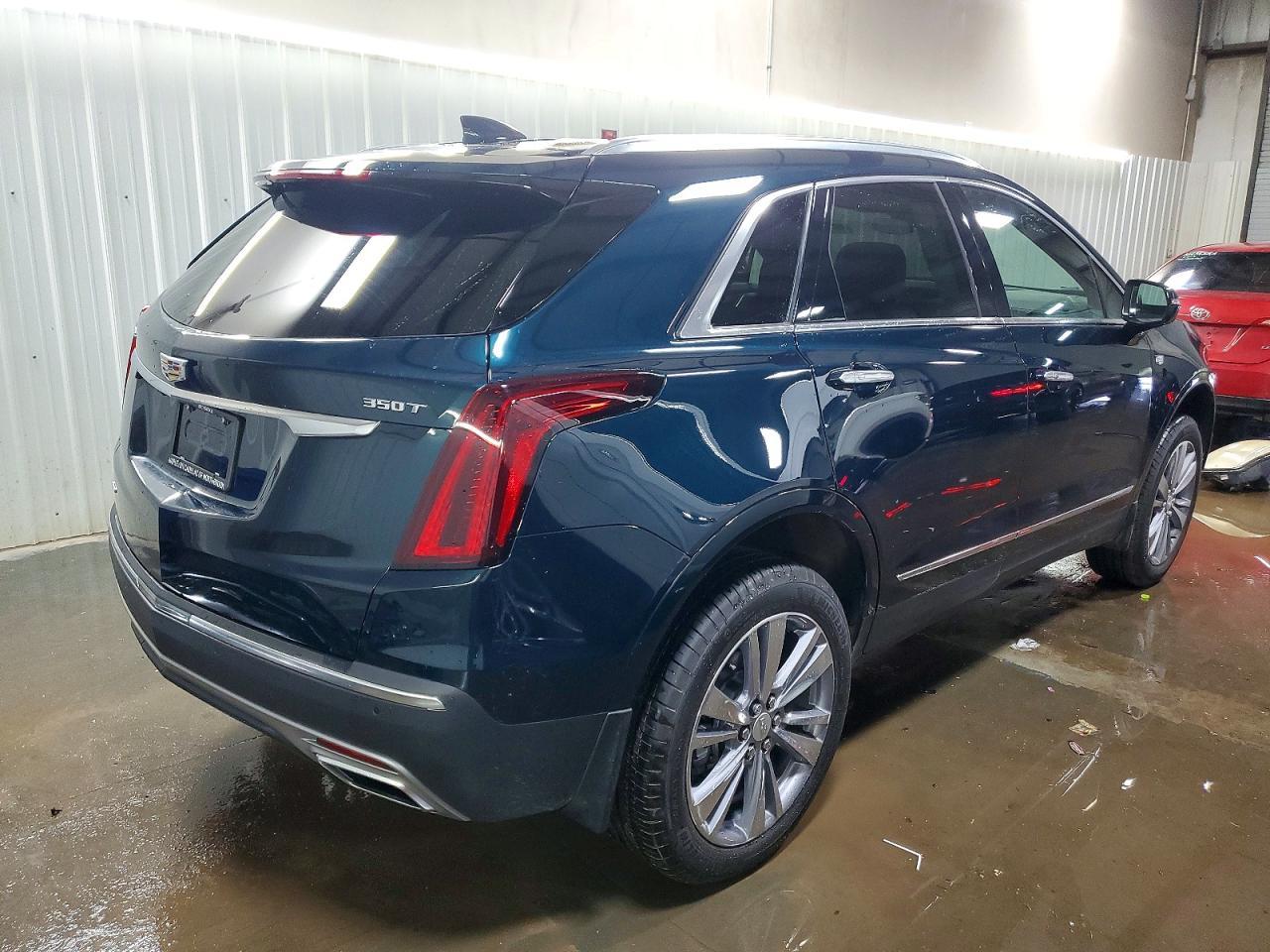 2025 CADILLAC XT5