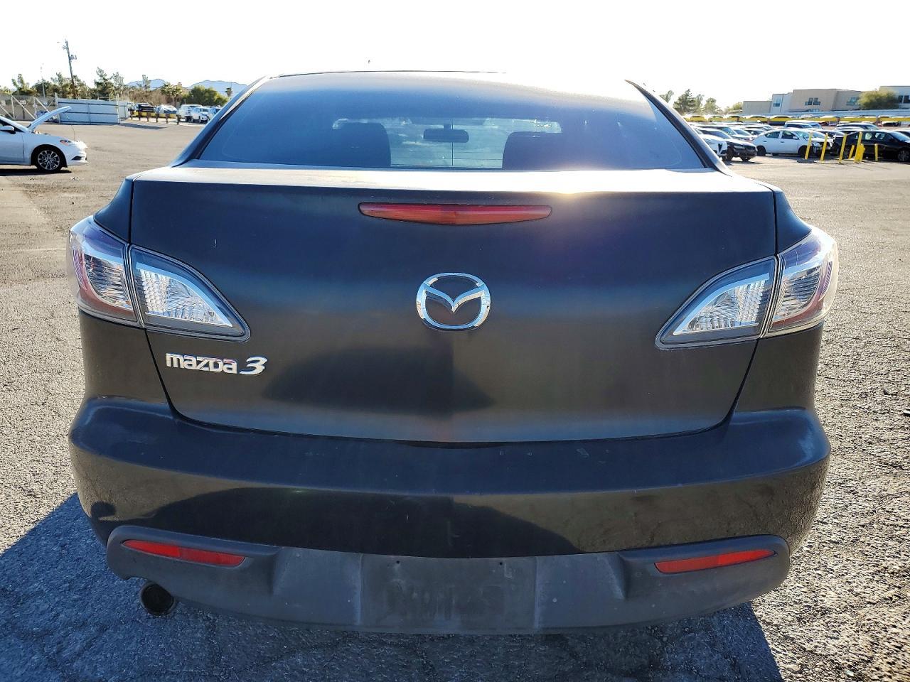 2010 MAZDA 3