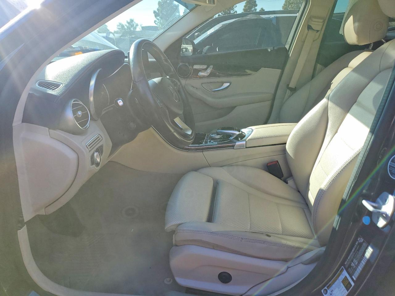 2016 MERCEDES-BENZ C-CLASS