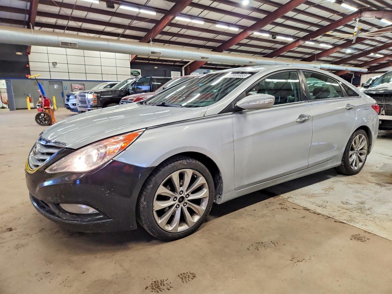 2011 HYUNDAI SONATA