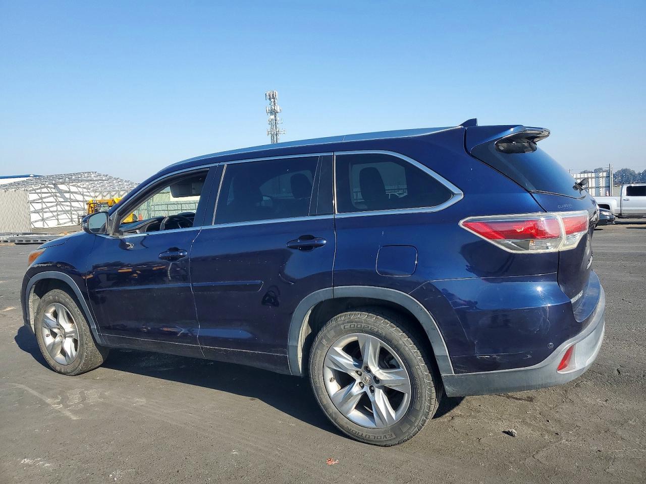 2014 TOYOTA HIGHLANDER