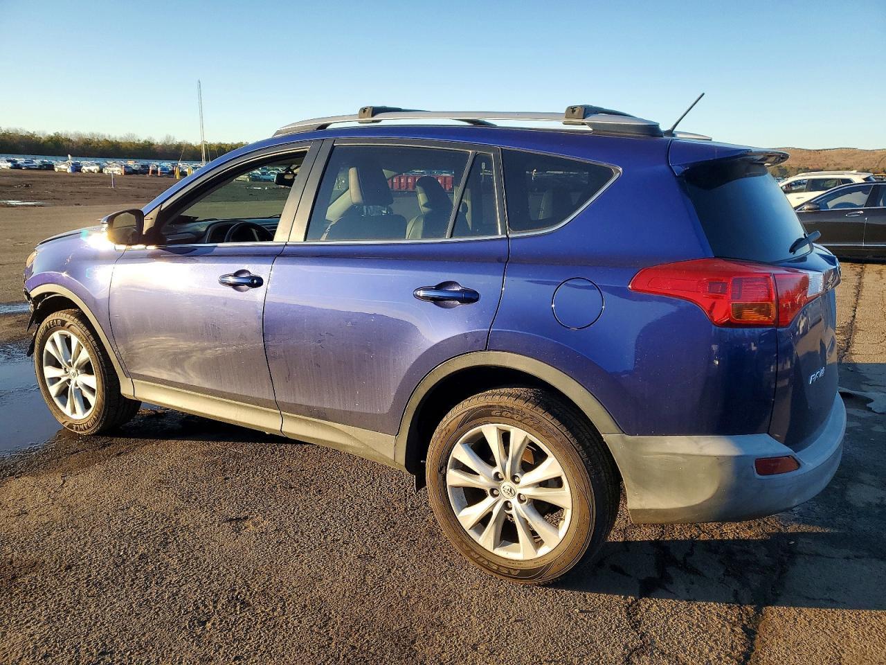 2014 TOYOTA RAV4