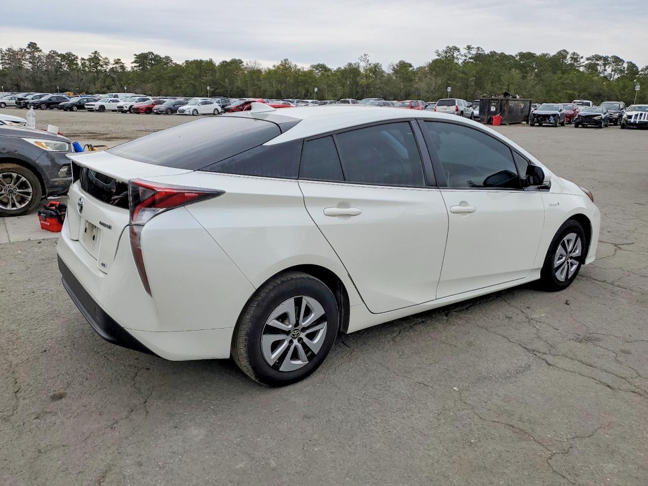 2016 TOYOTA PRIUS