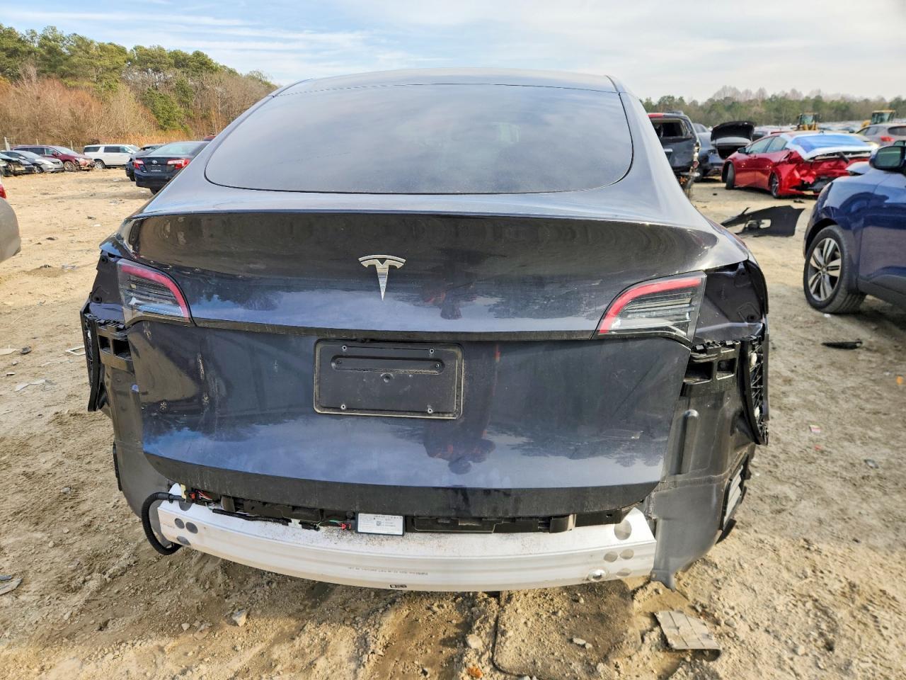 2024 TESLA MODEL Y
