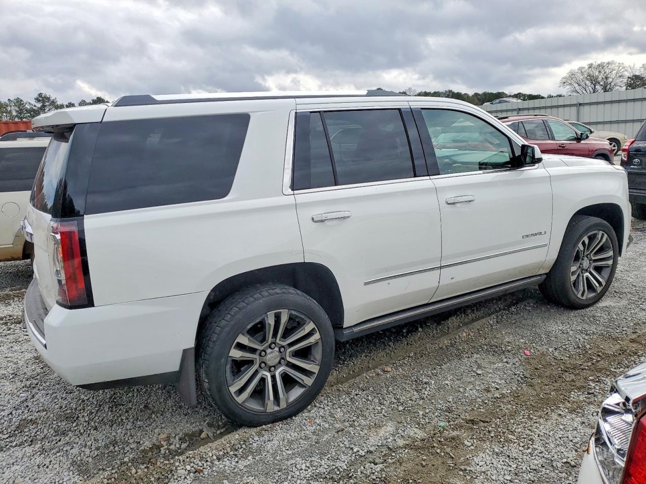 2017 GMC Yukon