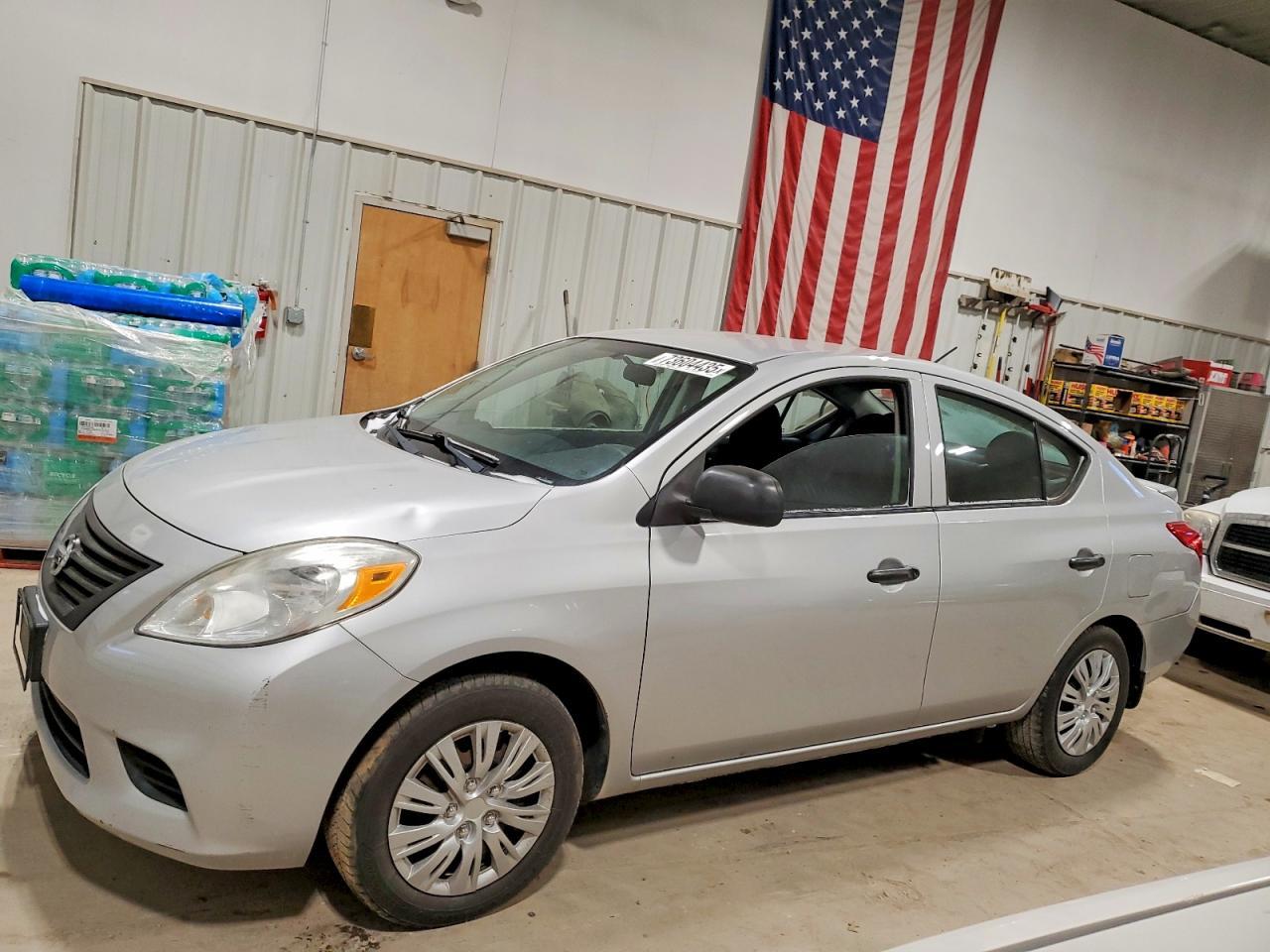 2014 NISSAN VERSA